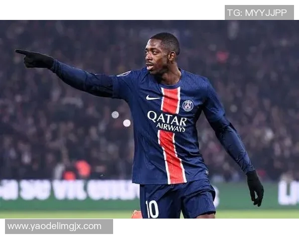 巴黎圣日耳曼法甲主场大胜巴黎FC，榜首位置稳固