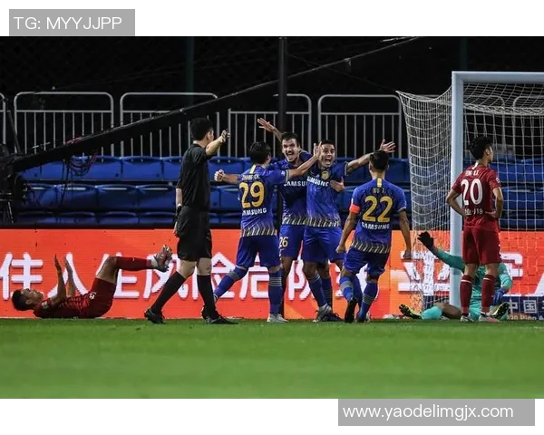 广东东莞银行队主场击败青岛苏宁易购队，豪取八连胜