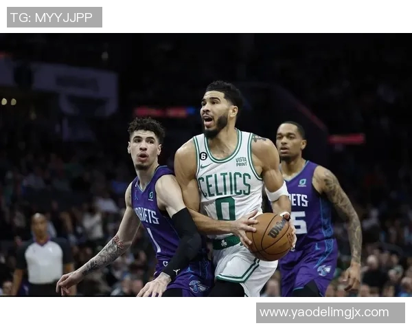 凯尔特人主场大胜黄蜂，全队火力全开彰显冠军实力