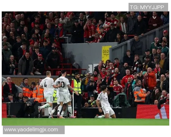 曼联主帅重塑球队战术，力争下赛季再夺英超冠军