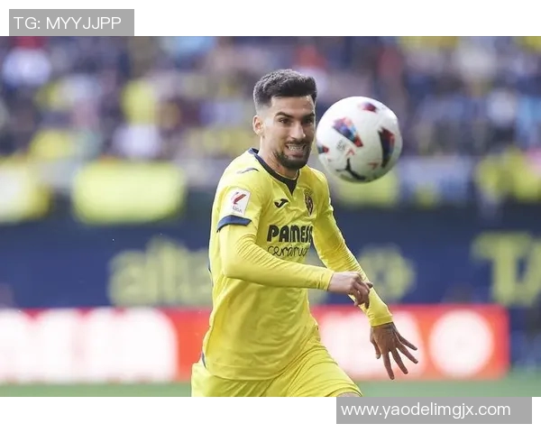 美国队在国际篮球赛上力克强敌，成功晋级决赛